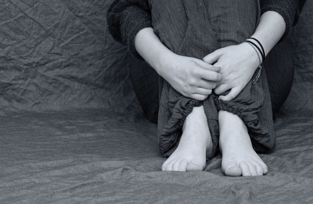 डिप्रेशन क्या है जानिए इसके कारण लक्ष्यण और उपचार Depression क्या है