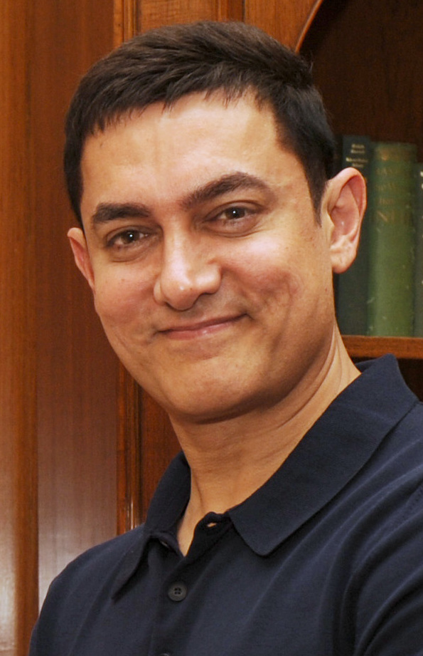 Education of bollywood actors - बॉलीवुड सितारों की पढ़ाई के बारे में जानिए 4 "Aamir Khan speaking at the National Innovation Council meeting in 2011"